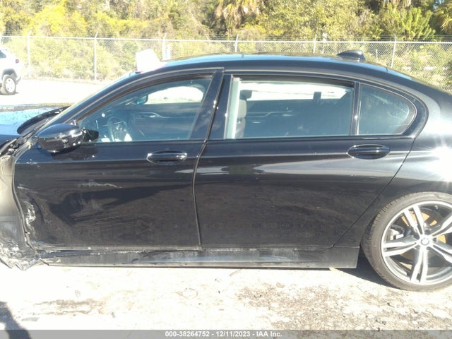 WBA7F0C56HGM21421 BMW 750i