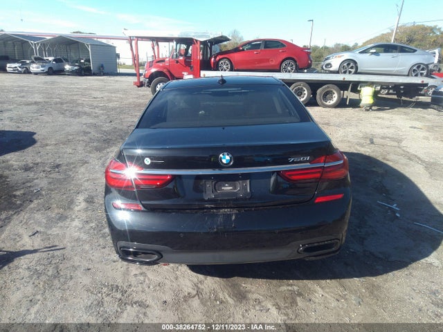 WBA7F0C56HGM21421 BMW 750i