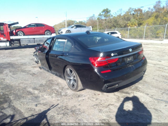 WBA7F0C56HGM21421 BMW 750i