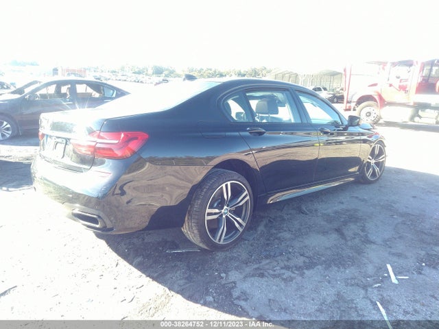 WBA7F0C56HGM21421 BMW 750i
