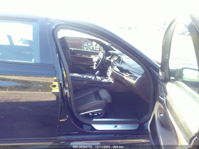 WBA7F0C56HGM21421 BMW 750i