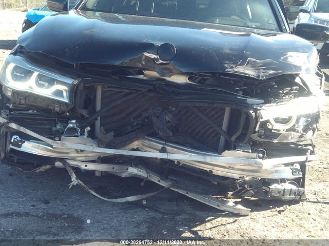 WBA7F0C56HGM21421 BMW 750i