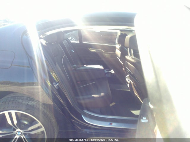 WBA7F0C56HGM21421 BMW 750i