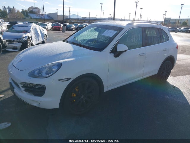 2013 PORSCHE CAYENNE WP1AB2A22DLA81595 Photo 1
