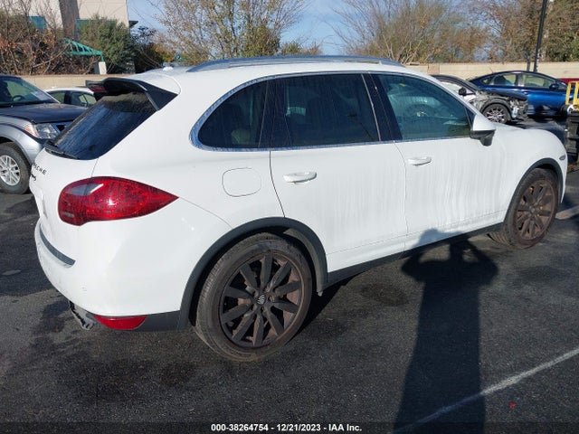2013 PORSCHE CAYENNE WP1AB2A22DLA81595 Photo 3