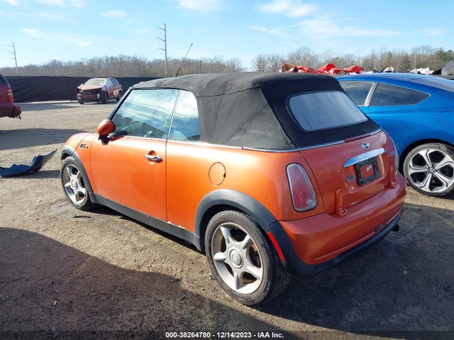 2005 MINI COOPER WMWRF334X5TG10080 Photo 2