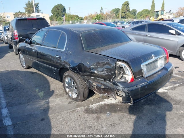 2003 LINCOLN TOWN CAR CARTIER L VIN: 1LNHM85W63Y655297