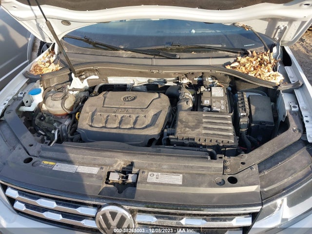 2018 VOLKSWAGEN TIGUAN 2.0T SE/2.0T SEL VIN: 3VV2B7AX2JM181710