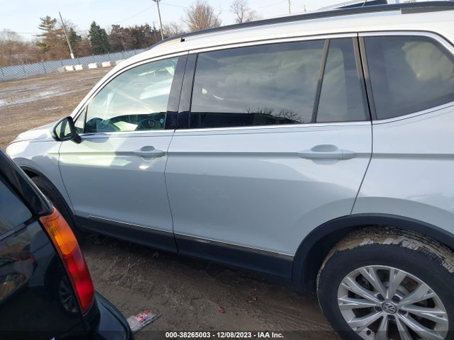 2018 VOLKSWAGEN TIGUAN 2.0T SE/2.0T SEL VIN: 3VV2B7AX2JM181710
