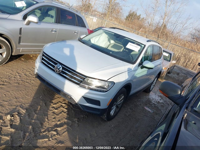 2018 VOLKSWAGEN TIGUAN 2.0T SE/2.0T SEL VIN: 3VV2B7AX2JM181710