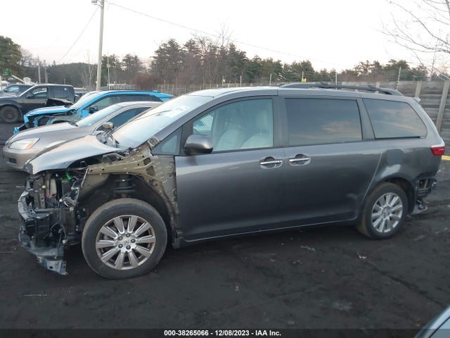 2017 TOYOTA SIENNA XLE PREMIUM 7 PASSENGER VIN: 5TDDZ3DC3HS163070