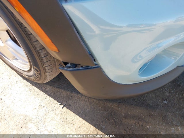 2011 MINI COOPER WMWSU3C57BT251103 Photo 5