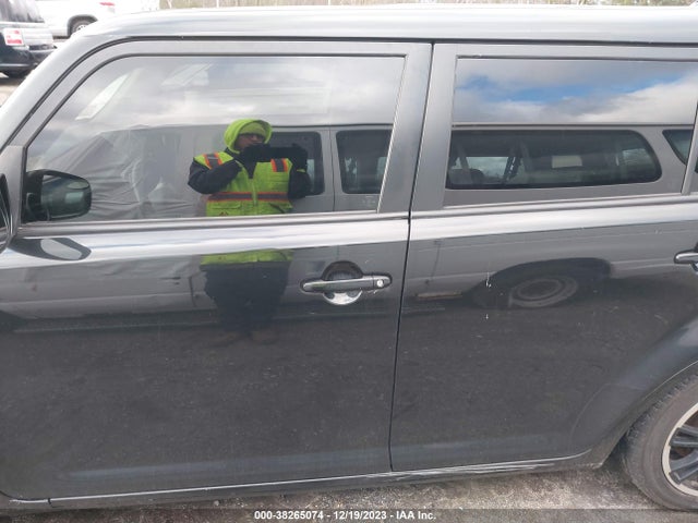 2010 SCION XB VIN: JTLZE4FE3A1103464