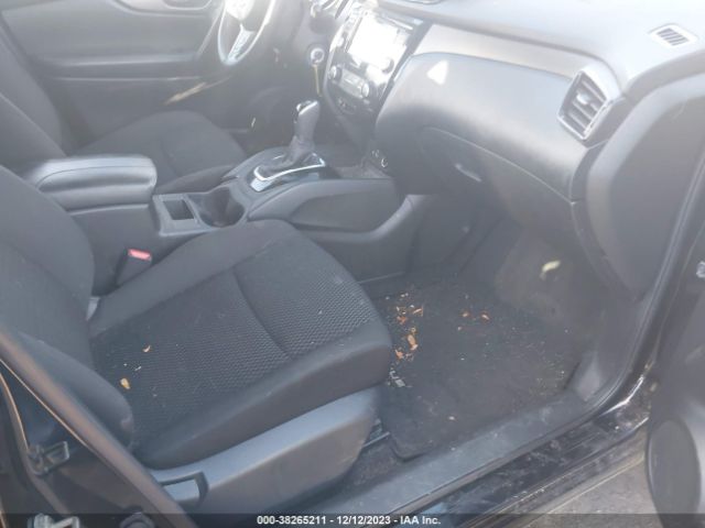 JN1BJ1CR6KW345400 Nissan Rogue Sport S