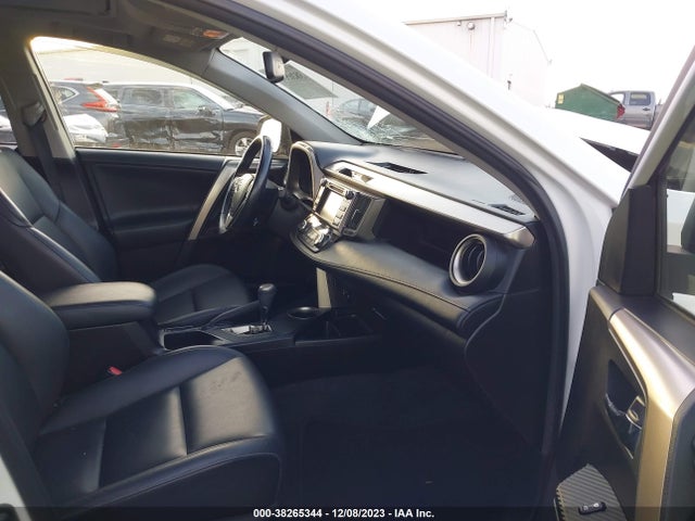 Toyota Rav4 Limited 2015 JTMDFREV2FJ042763 Image 5