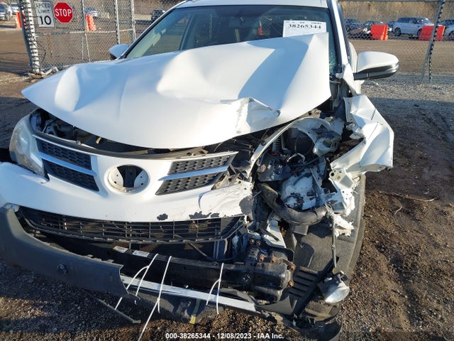 Toyota Rav4 Limited 2015 JTMDFREV2FJ042763 Image 6