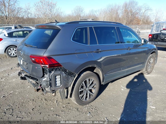 3VV2B7AX9LM052365 Volkswagen Tiguan 2.0t Se/2.0t Se R-line Black/2.0t Sel