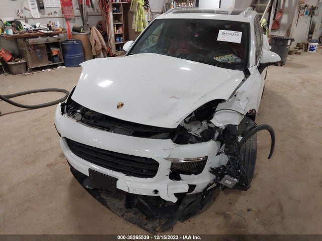 2016 PORSCHE CAYENNE WP1AB2A23GLA92738 Photo 5