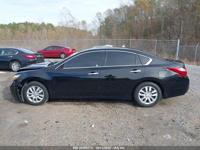 Nissan Altima 2.5 S 2018 1N4AL3AP7JC272592 Image 13