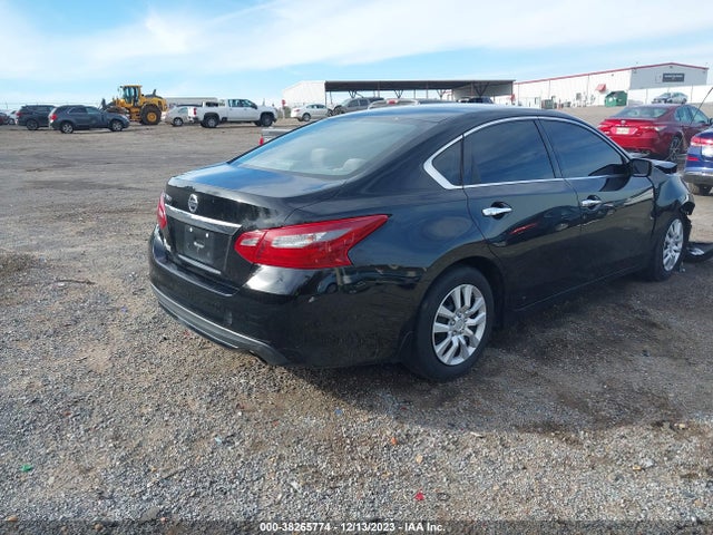 Nissan Altima 2.5 S 2018 1N4AL3AP7JC272592 Image 4
