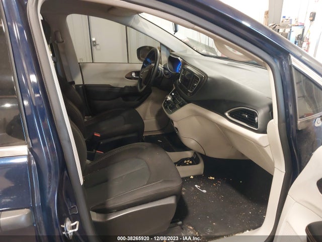 Chrysler Voyager L 2020 2C4RC1AG1LR225019 Image 5