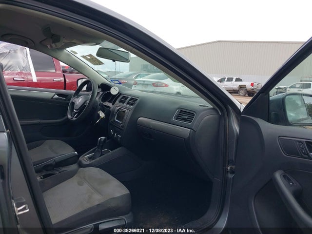 3VW2B7AJ4JM261680 Volkswagen Jetta 1.4t S