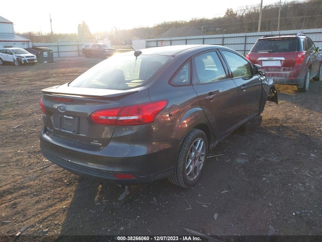 2015 FORD FOCUS SE VIN: 1FADP3F22FL362948