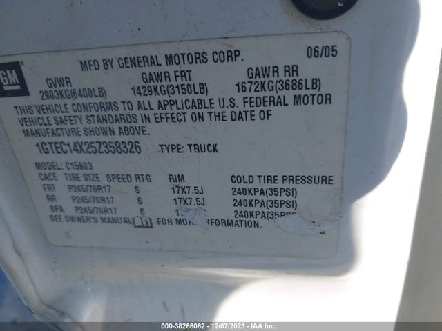 2005 GMC SIERRA 1500 WORK TRUCK VIN: 1GTEC14X25Z358326