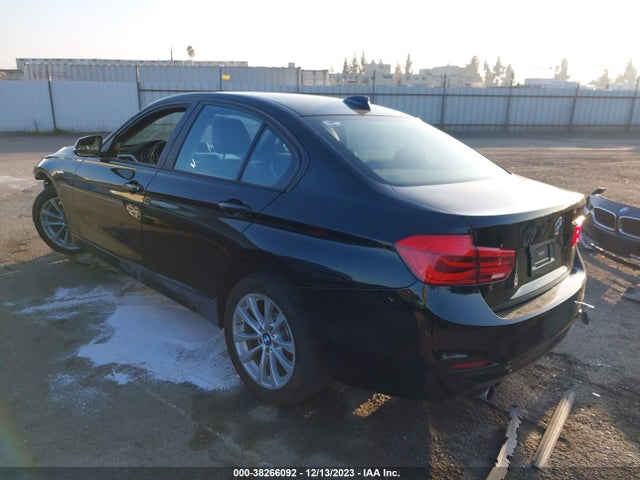 BMW 320i 2016 WBA8A9C55GK619362 Image 3