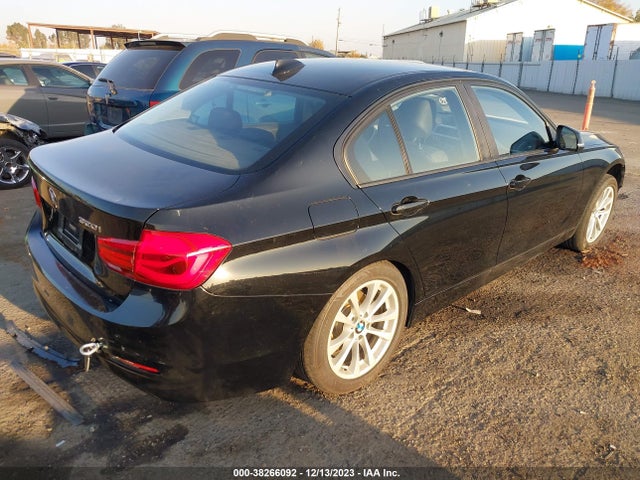 BMW 320i 2016 WBA8A9C55GK619362 Image 4