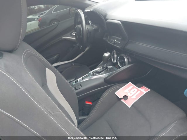 Chevrolet Camaro 1lt 2018 1G1FB1RX7J0138235 Image 5