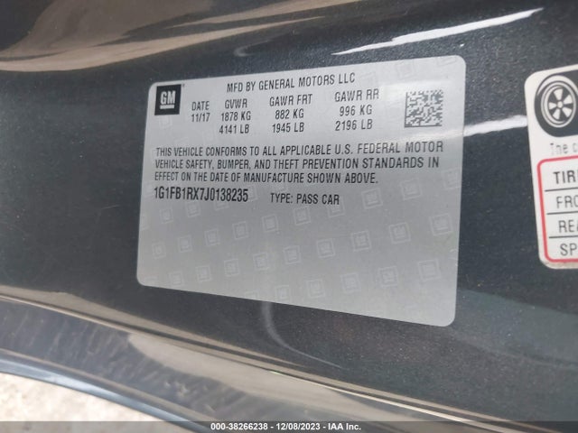 Chevrolet Camaro 1lt 2018 1G1FB1RX7J0138235 Image 9