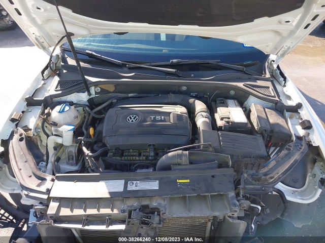 1VWAS7A34GC057758 Volkswagen Passat 1.8t R-line
