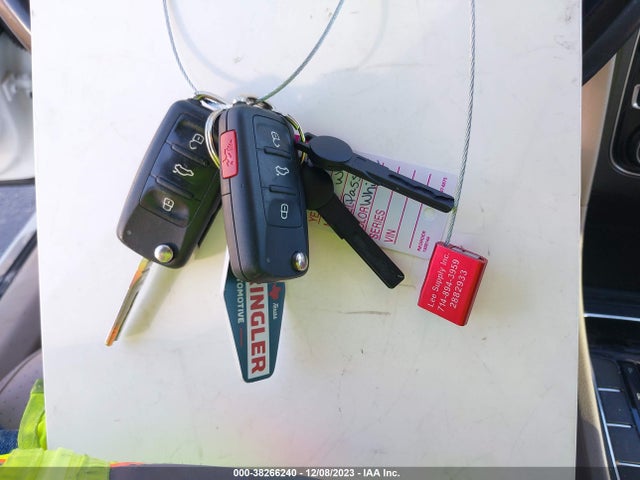 1VWAS7A34GC057758 Volkswagen Passat 1.8t R-line