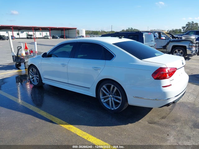 1VWAS7A34GC057758 Volkswagen Passat 1.8t R-line