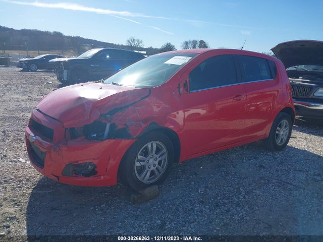 Chevrolet Sonic Lt Auto 2014 1G1JC6SB2E4241015 Image 2