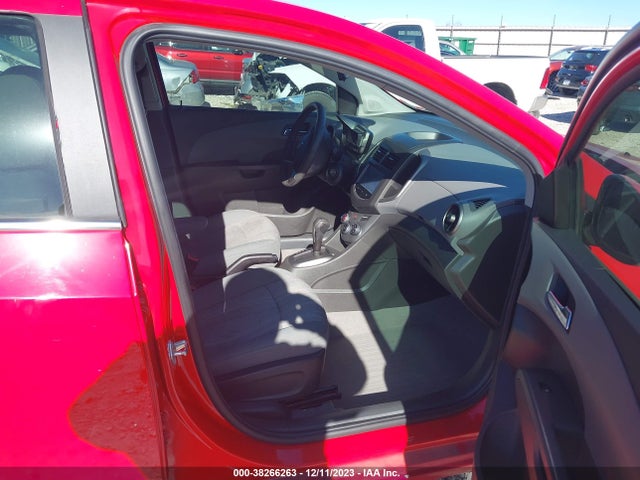 Chevrolet Sonic Lt Auto 2014 1G1JC6SB2E4241015 Image 5