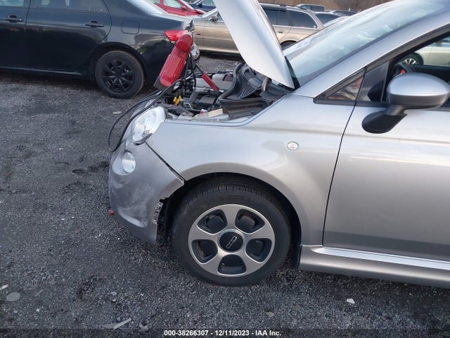 2015 FIAT 500E 3C3CFFGE6FT662617 Photo 1