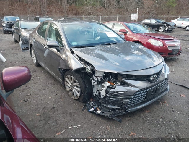 Toyota CAMRY LE 2023 4T1C11BK8PU085747 zdjęcie główne