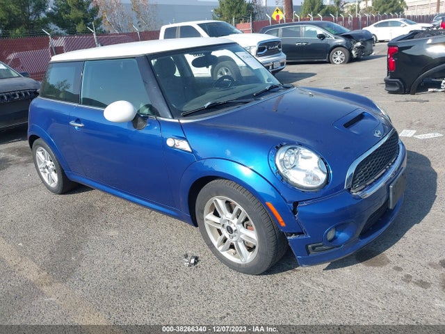 2009 MINI COOPER S WMWMF73579TW80181 Photo 0