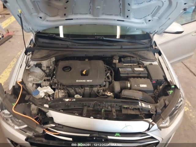 Hyundai ELANTRA SE 2017 5NPD74LF7HH067312 Image 10