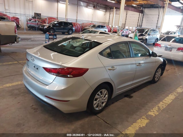 Hyundai ELANTRA SE 2017 5NPD74LF7HH067312 Image 4