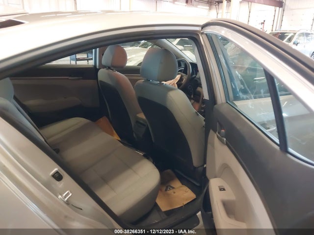 Hyundai ELANTRA SE 2017 5NPD74LF7HH067312 Image 8