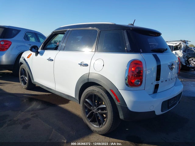 2013 MINI COUNTRYMAN WMWZB3C51DWR35778 Photo 2