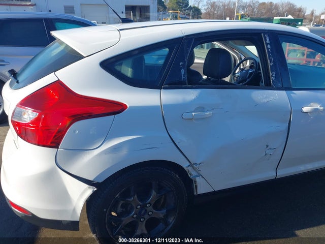 2014 FORD FOCUS SE VIN: 1FADP3K20EL309184