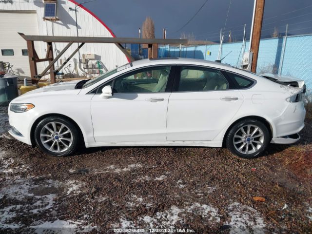 3FA6P0HD7HR132817 Ford FUSION SE