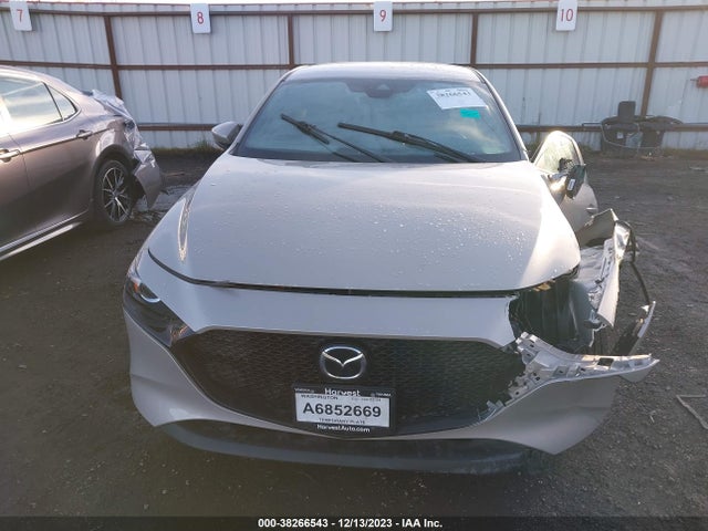 2022 MAZDA MAZDA3 HATCHBACK PREFERRED VIN: JM1BPBLL2N1511328