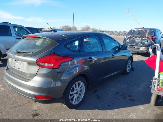 2018 FORD FOCUS SE VIN: 1FADP3K25JL261997