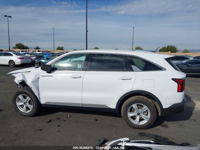 2023 KIA SORENTO LX VIN: 5XYRG4LC4PG209987