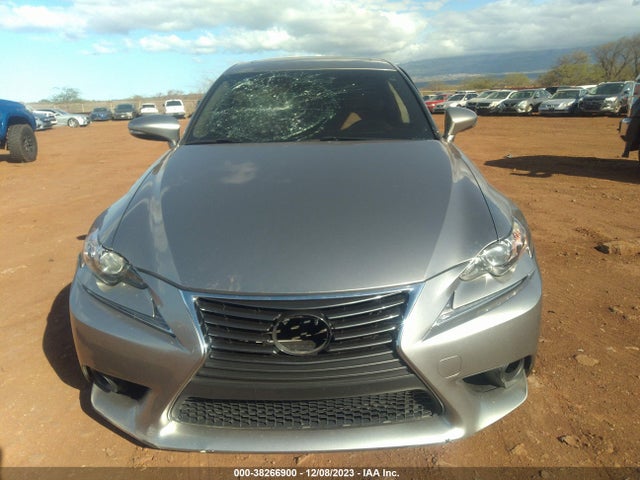 JTHBA1D28G5013095 Lexus IS 200T
